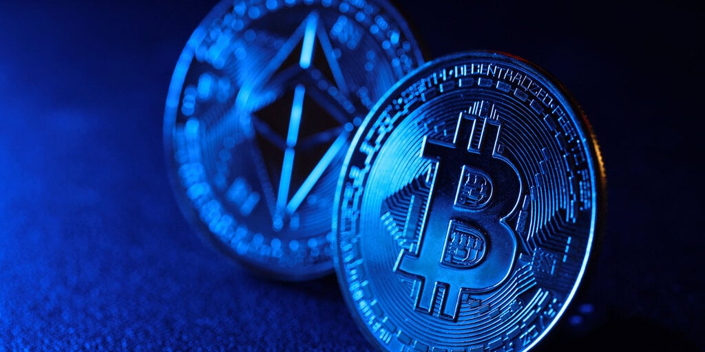 Kas nutiko „Bitcoin“ ir „Ethereum“ megztiniams vaikinams?