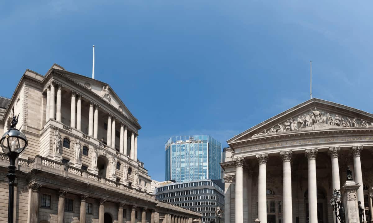 Spot Ripple (XRP) ETF artėja šalia? SEC patvirtina „Graycale“ daugiakripto ETF