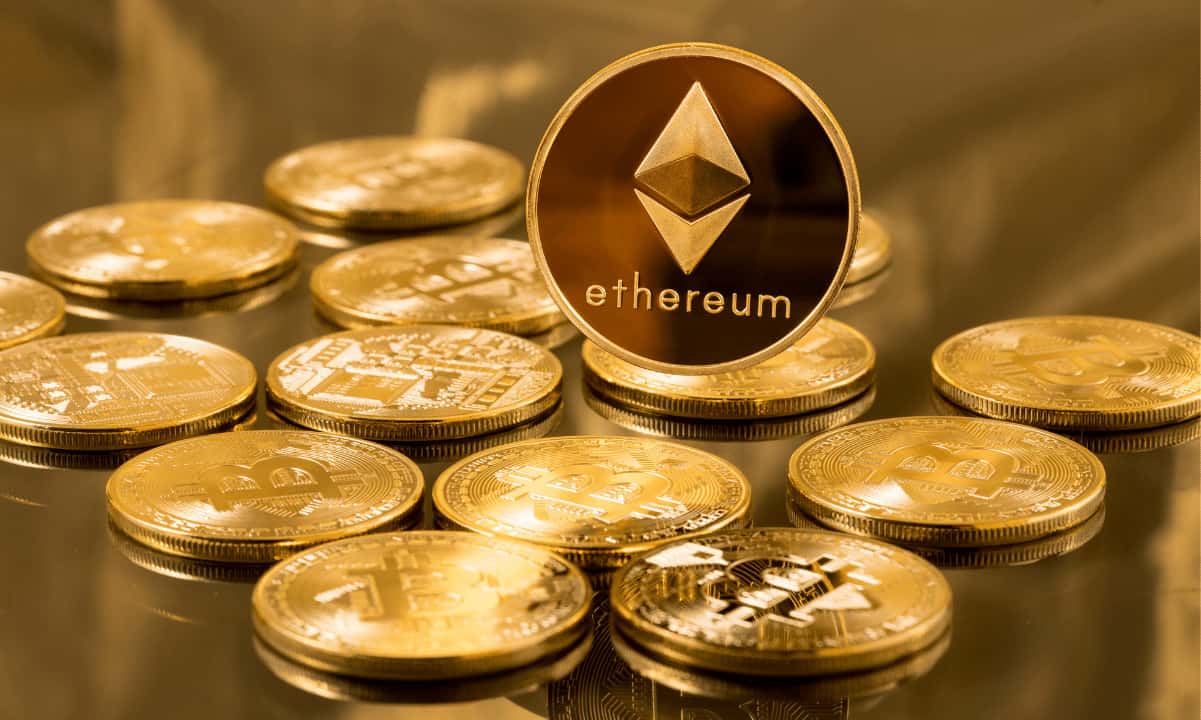 ETH ir toliau pralenkia BTC, kai didžiausi „Bitcoin ETF“ nutekėjimai mėnesiais: „Bitfinex Alpha“