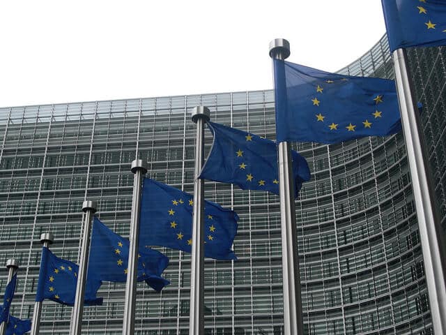 Europos bankų tarnyba atskleidžia naujas kriptovaliutų rizikos gaires