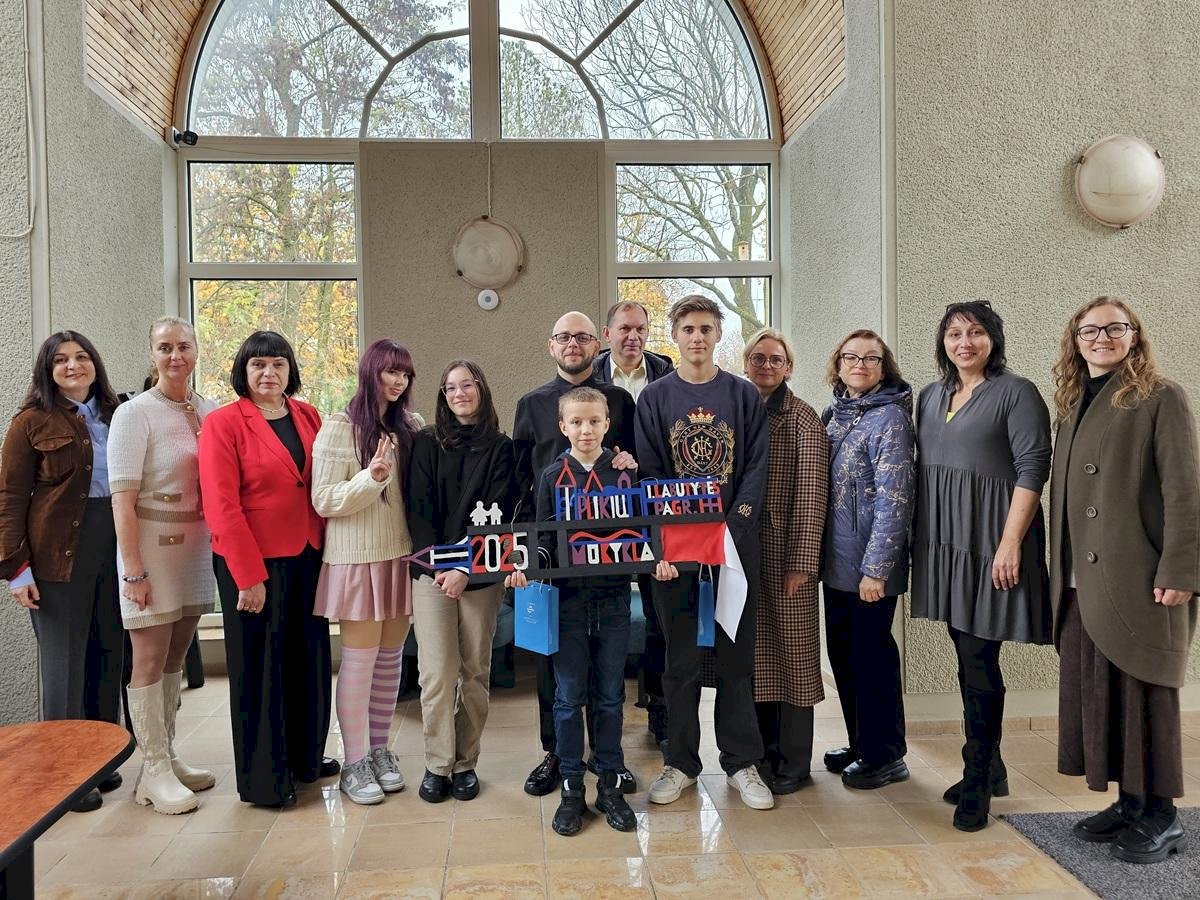 Plikių I. Labutytės pagrindinė mokykla parodoje atskleidė etninį kodą