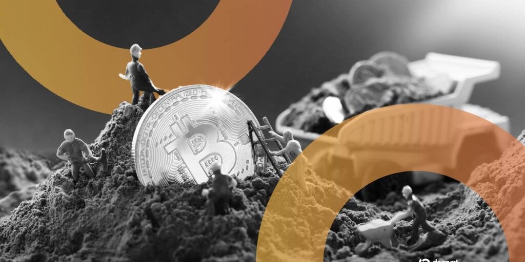 Solo „Bitcoin Miner“ iškovojo aukso puodą ir laimėjo 266 000 USD BTC apdovanojimą