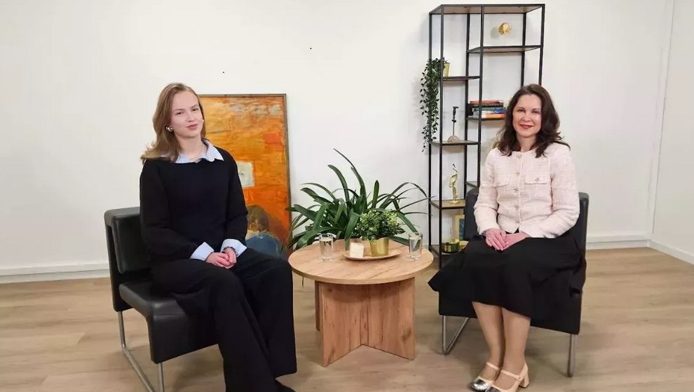 Kaip valdyti pinigus dar neturint didelių pajamų: patarimai jaunimui